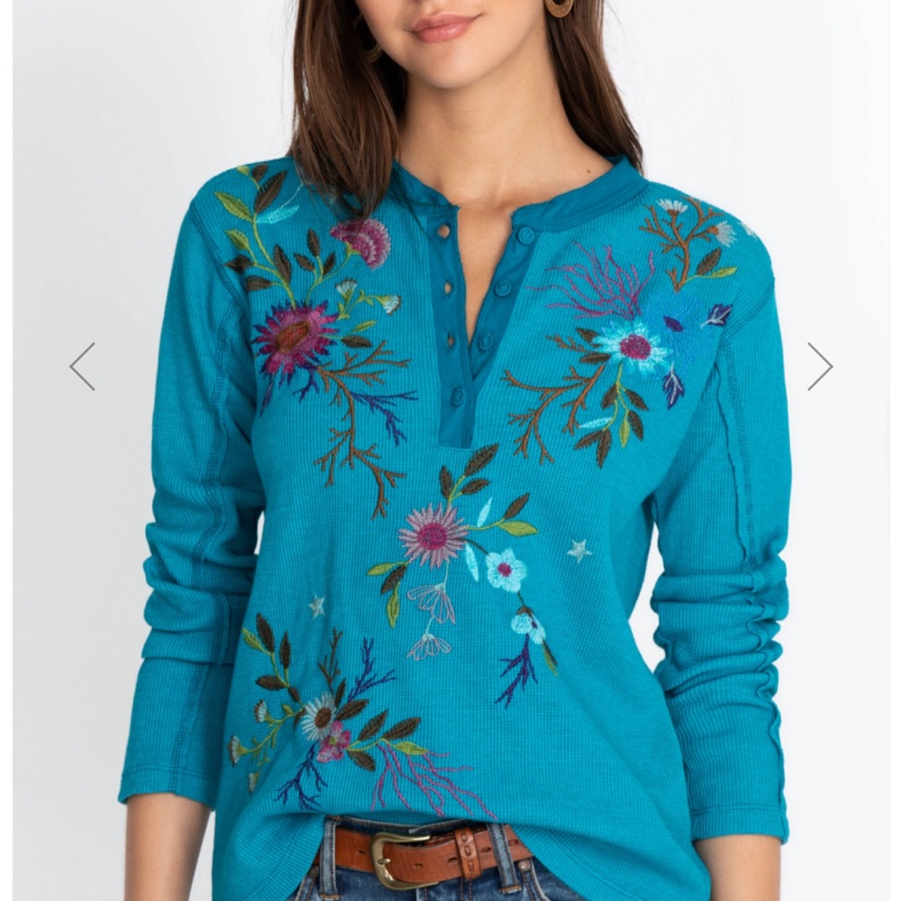 Johnny Was Ulla raw hem thermal henley EUC   Teal. Large